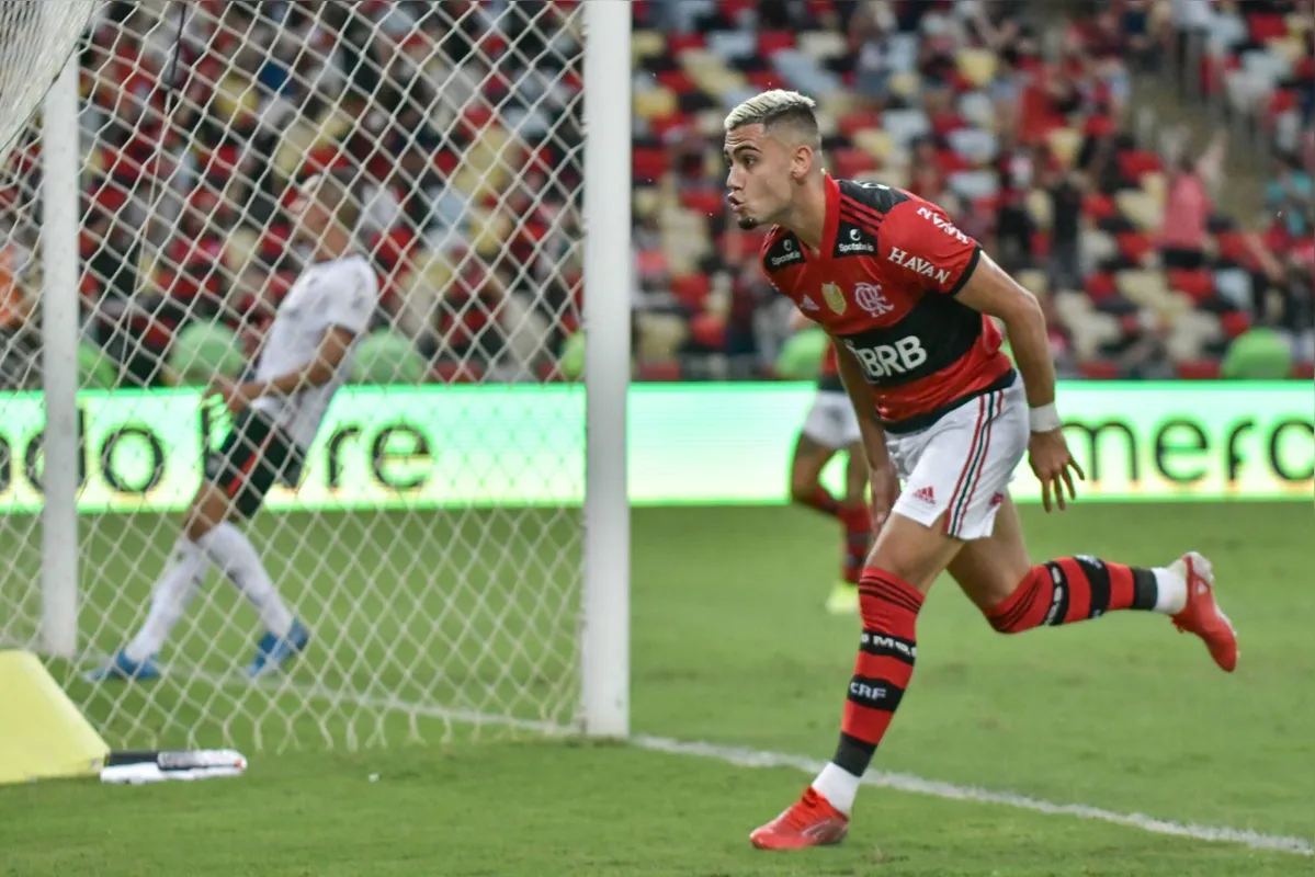 O destaque da partida ficou para o volante flamenguista Andreas Pereira