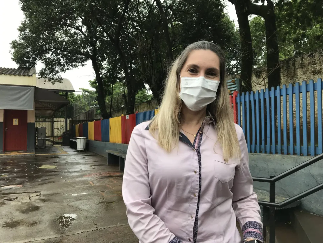 Silvia Helena de Freitas Ruiz, coordenadora de escola do Conjunto das Flores: "A aquisição do conhecimento é um processo construído pelo aluno durante toda sua vida o que o torna o personagem principal no processo ensino-aprendizagem"