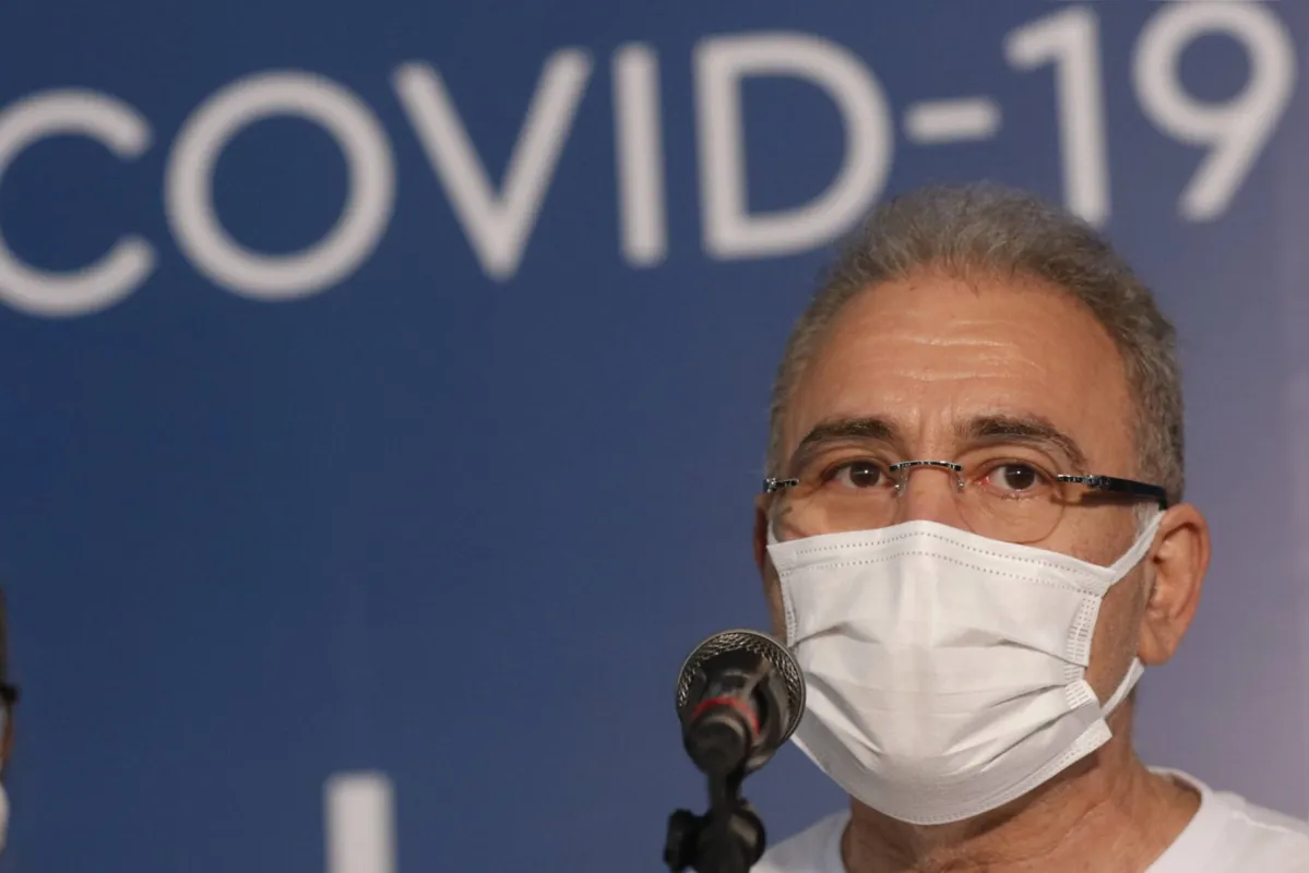 O Ministério da Saúde orienta que, para a dose de reforço, seja utilizado prioritariamente o imunizante da Pfizer 