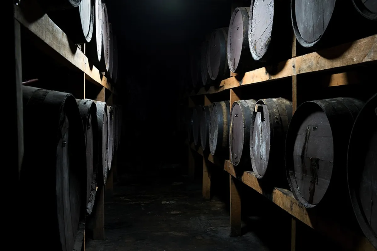 Barris onde a Cachaça Companheira é envelhecida, em Jandaia do Sul