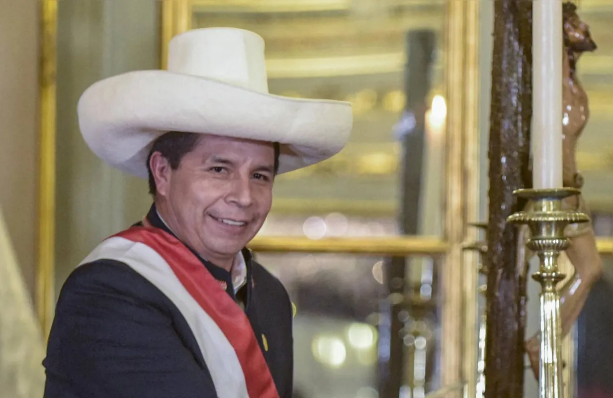 Castillo ganhou as eleições num segundo turno apertado contra a candidata de direita Keiko Fujimori