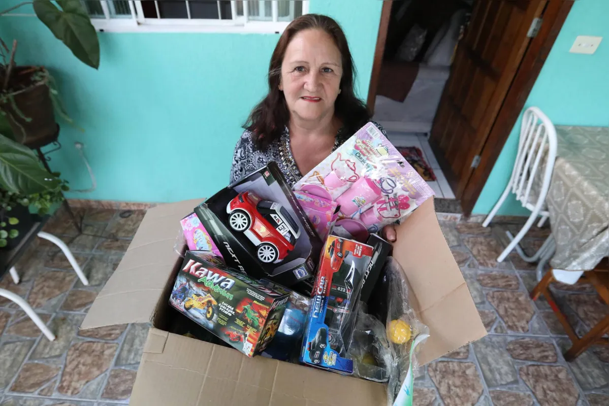 “Eu só organizo. Quem faz a festa é quem contribui, ajuda, porque não tenho condições de manter uma festa dessa sozinha”, afirma Joanita da Silva