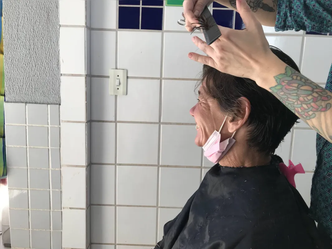 Imagem ilustrativa da imagem Alegria e autoestima para mulheres em situação de rua