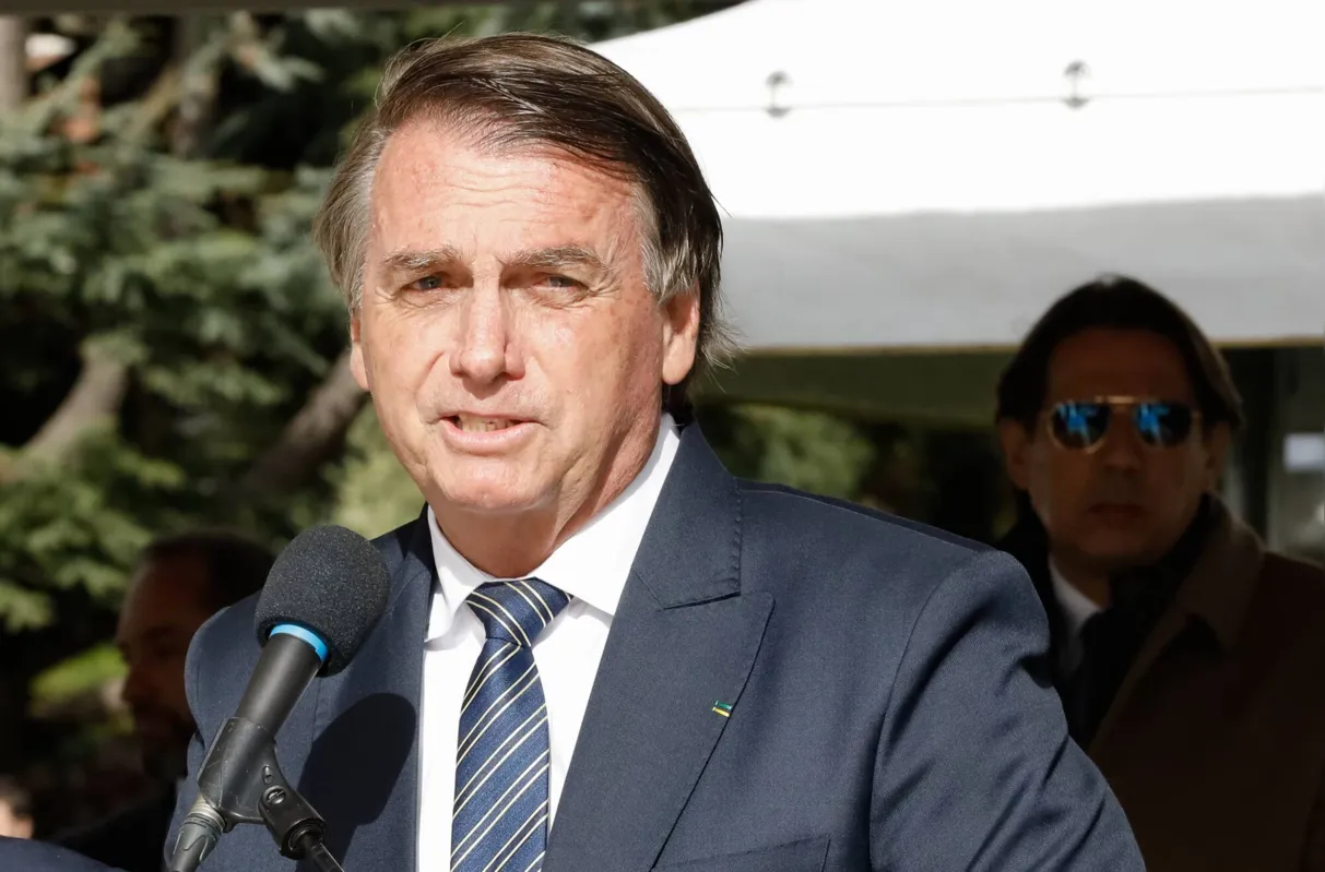 Imagem ilustrativa da imagem Bolsonaro diz que liderança indígena foi à COP26 'atacar o Brasil'