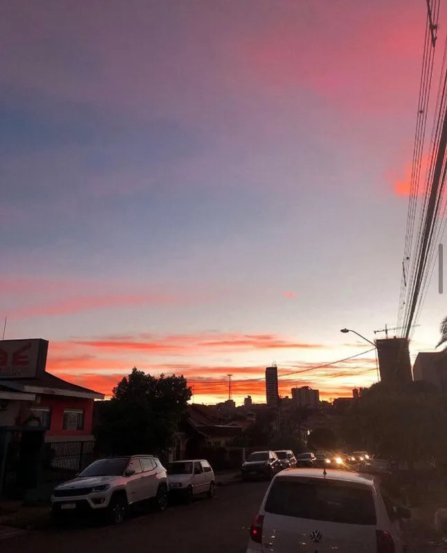Imagem ilustrativa da imagem CIDADE FALA - Ocaso