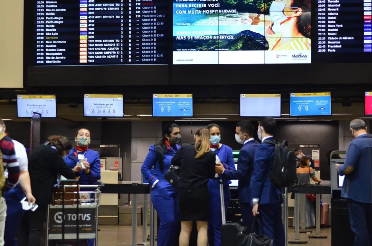 Imagem ilustrativa da imagem Casal quebra guichês da Gol em aeroporto após voo ser cancelado