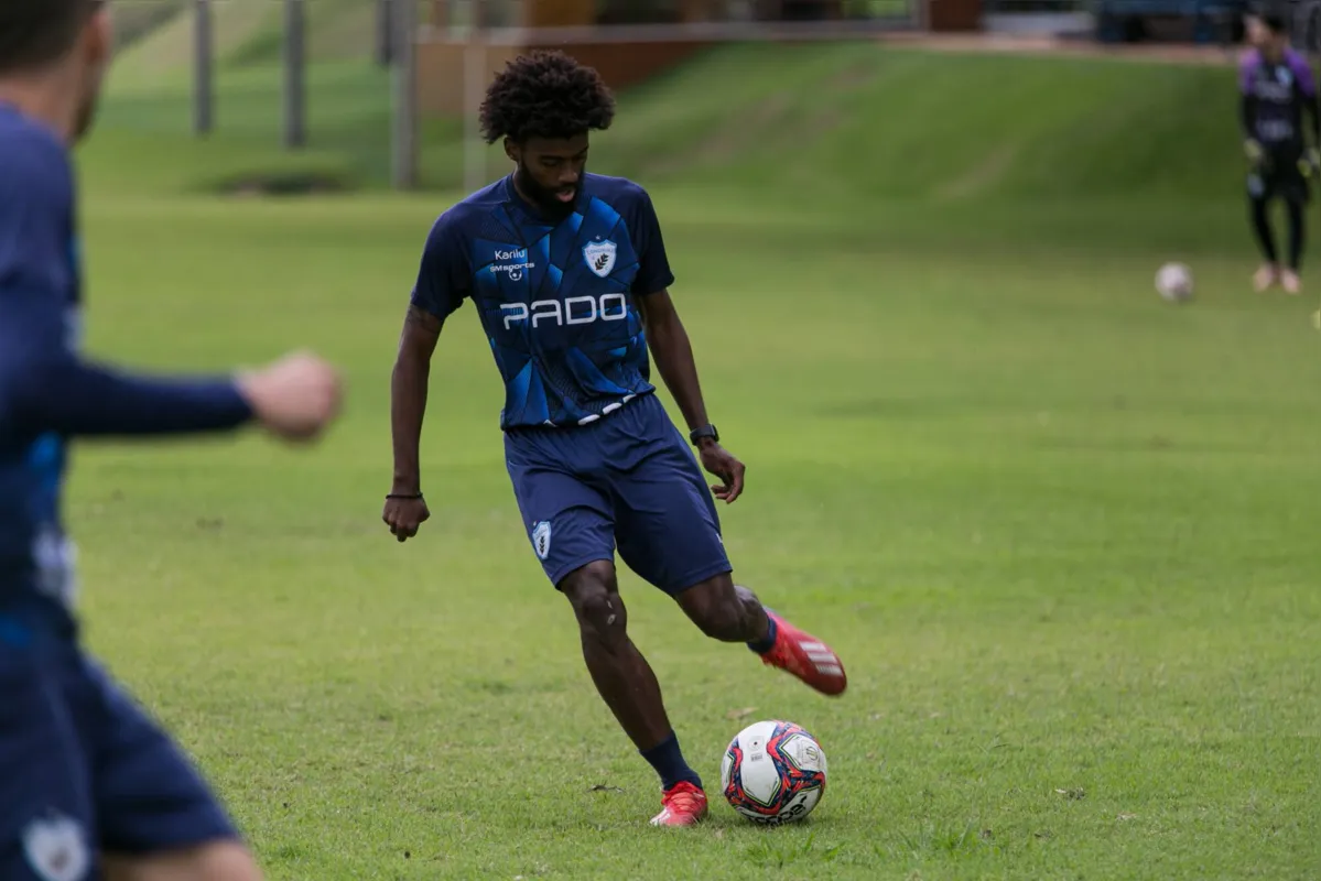 Substituto de Caprini, Luiz Henrique deve ser a única novidade do Londrina para o jogo com o Remo 