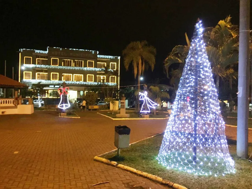 Imagem ilustrativa da imagem Jacarezinho prepara campanha de Natal para movimentar comércio