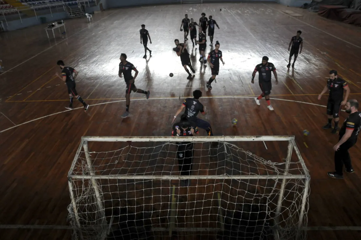 Imagem ilustrativa da imagem Londrina Handebol disputa segunda fase da Liga Nacional