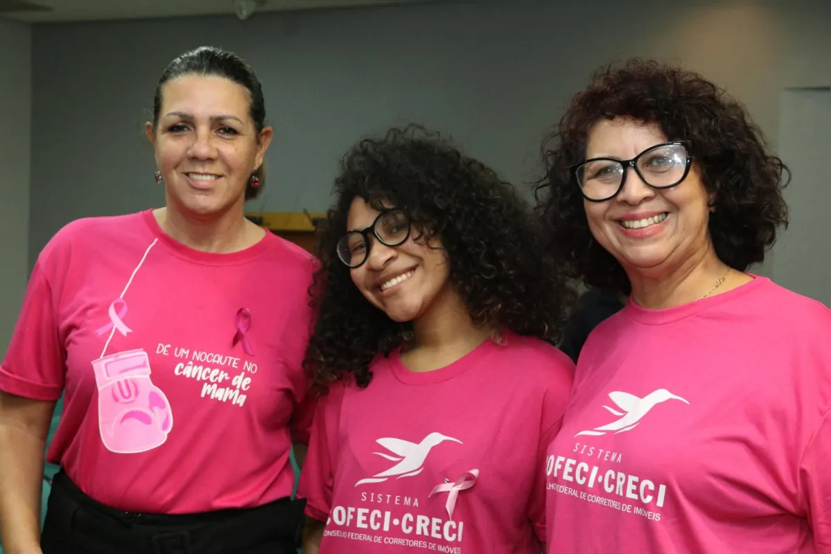 Imagem ilustrativa da imagem No evento das corretoras de imóveis sobre câncer de mama