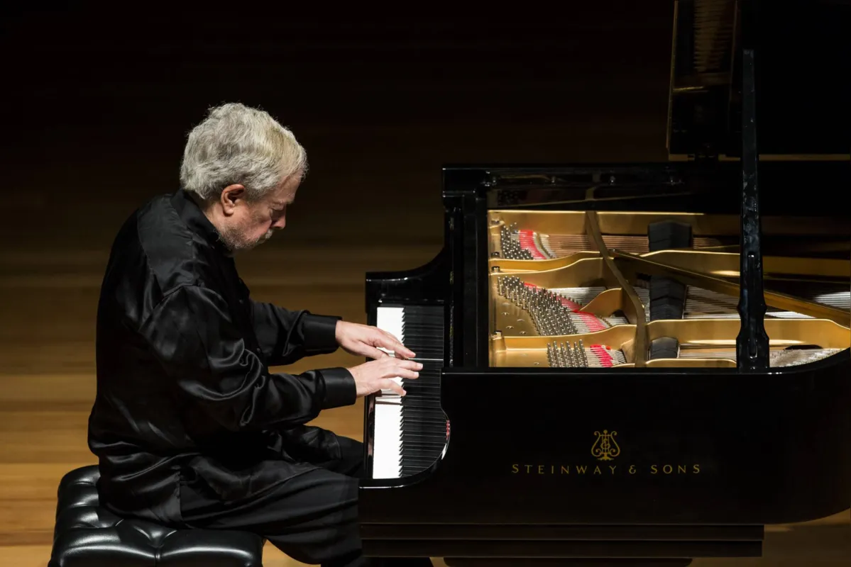 Reconhecido internacionalmente, Nelson Freire se apresentou algumas vezes em Londrina; seu último concerto na cidade foi no  FIML - Festival Internacional de Música em 2019