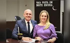 Advogado comemora sucesso de seu livro