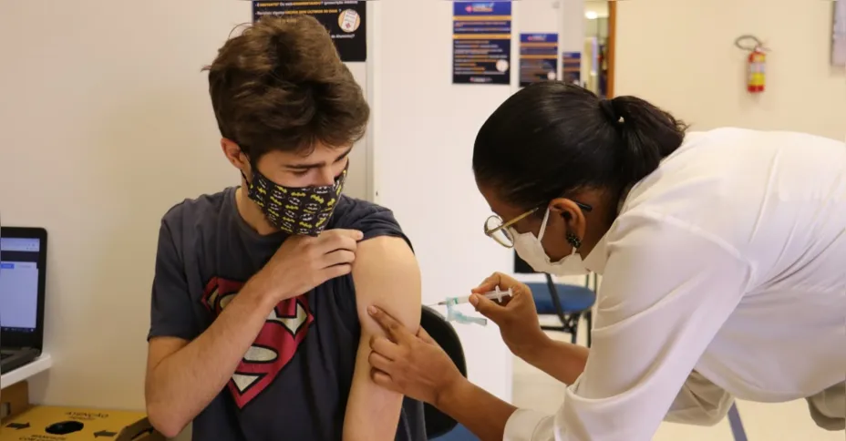 Imagem ilustrativa da imagem Saúde libera vacinação para adolescentes de 12 e 13 anos em Londrina