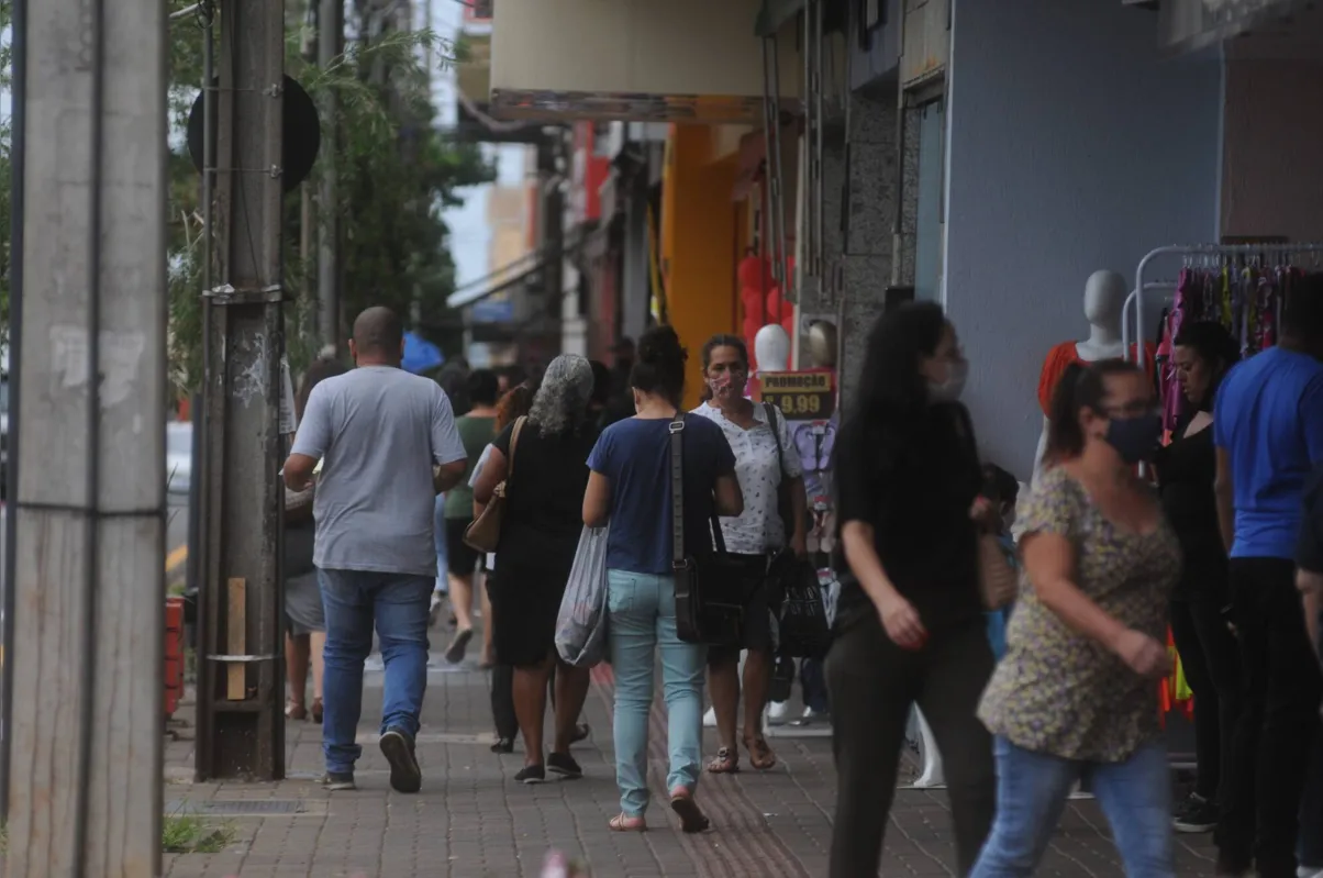 Imagem ilustrativa da imagem 13º salário vai injetar mais de R$ 500 milhões na economia de Londrina