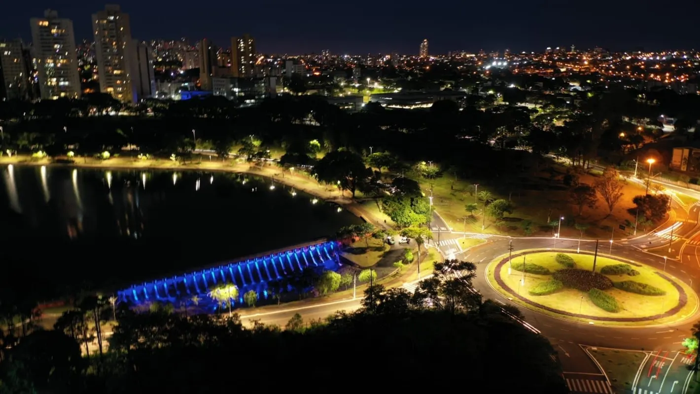Imagem ilustrativa da imagem Barragem do Lago Igapó em Londrina ganha luzes LED