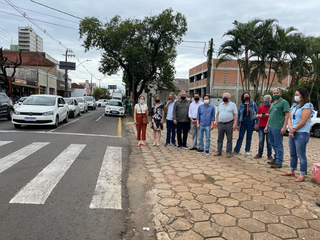 Imagem ilustrativa da imagem Empresários em Londrina discutem melhorias para a av. Duque de Caxias