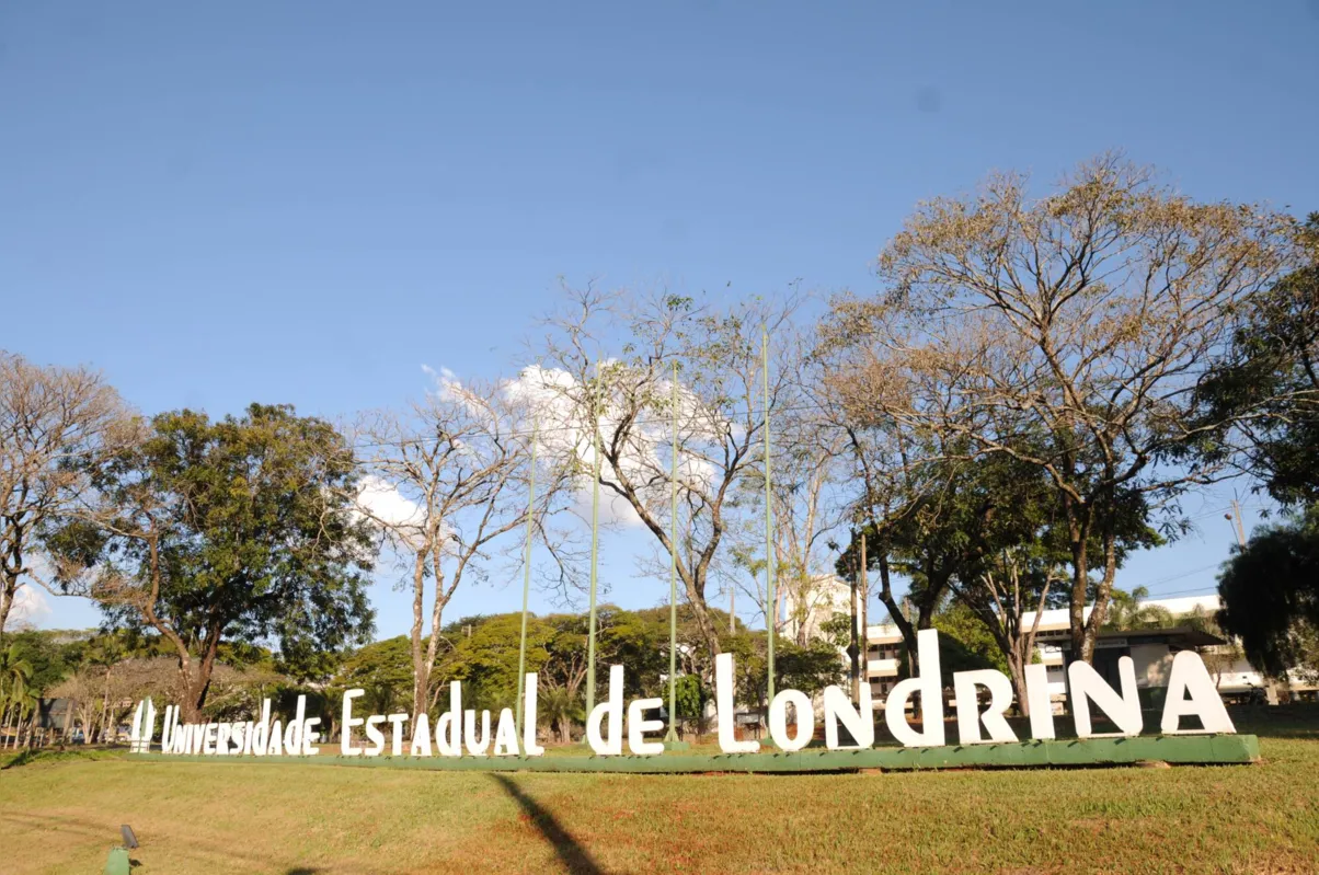A Alumni UEL chama a atenção para o corte de financiamento à pesquisa e o déficit de docentes e funcionários  técnico-administrativos na instituição