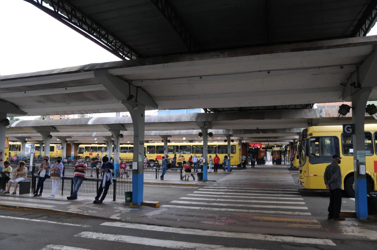 A redução do número de passageiros transportados por ônibus em Londrina foi de  40% em comparação ao período pré-pandêmico