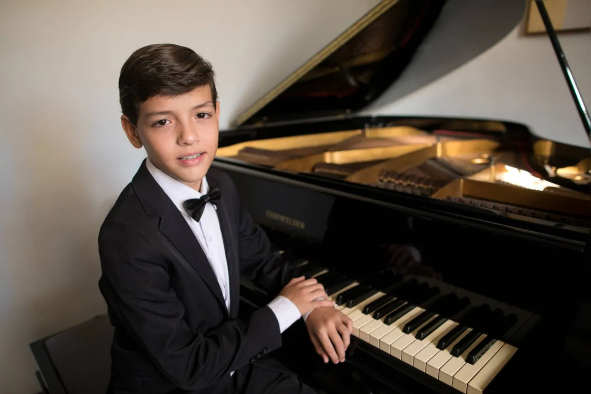 Imagem ilustrativa da imagem Pianista premiado se apresenta neste domingo (21)