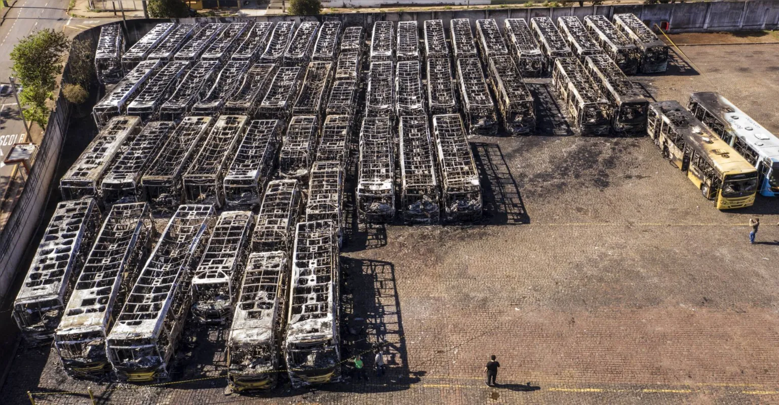 Imagem ilustrativa da imagem Polícia Civil começa a ouvir testemunhas do incêndio no pátio da TCGL