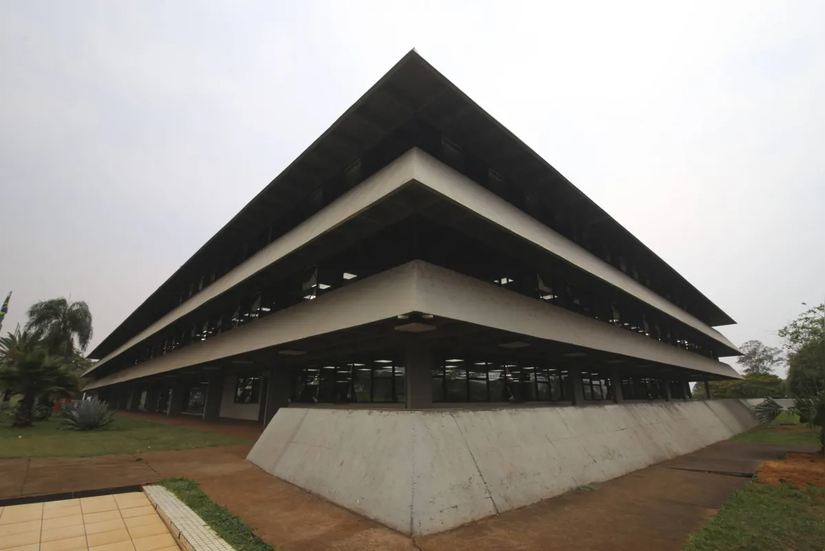 Prefeitura de Londrina tem em seu quadro 9.379 servidores, dos quais 7.063 são mulheres e 2.316 são homens