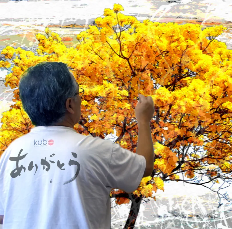 Para pintar os ipês, o artista plástico Carlos Kubo observa detalhadamente as tonalidades das cores, formato e texturas de cada espécie 