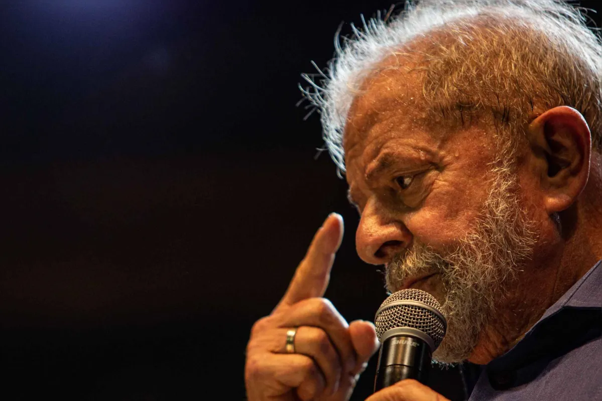 Lula: livro reconstitui em detalhes o período de 580 dias que o líder petista passou em Curitiba e revisita sua trajetória da infância pobre às greves dos metalúrgicos em São Bernardo do Campo e à fundação do PT