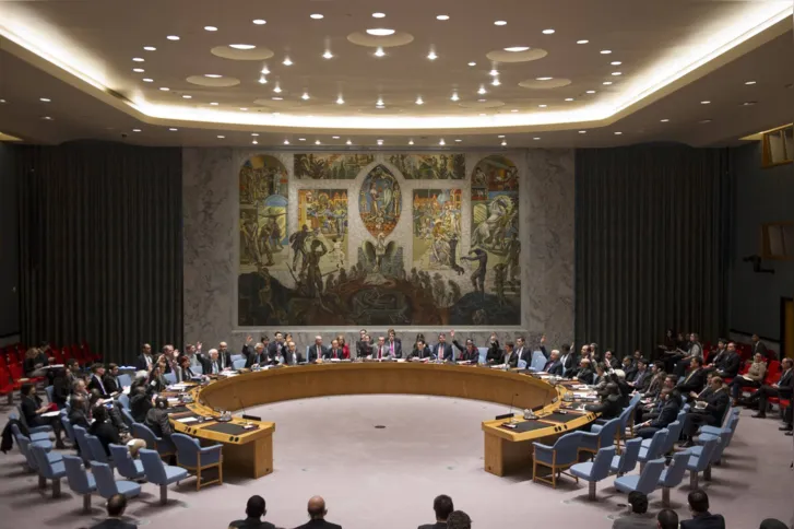A principal missão do Conselho de Segurança da ONU é tentar impedir e encerrar conflitos e evitar que países ameacem uns aos outros
