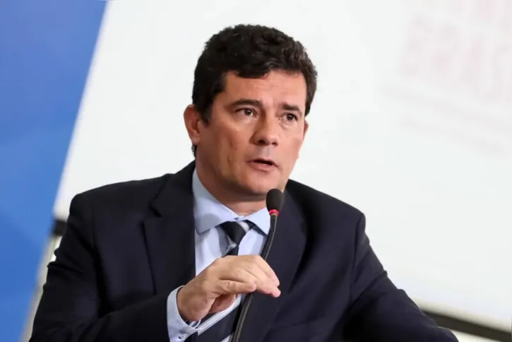 Ex-ministro de Bolsonaro, Sergio Moro deve enfrentar presidente nas urnas