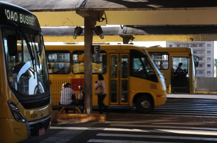 Imagem ilustrativa da imagem TCGL pede que tarifa de ônibus seja reajustada para R$ 10,15