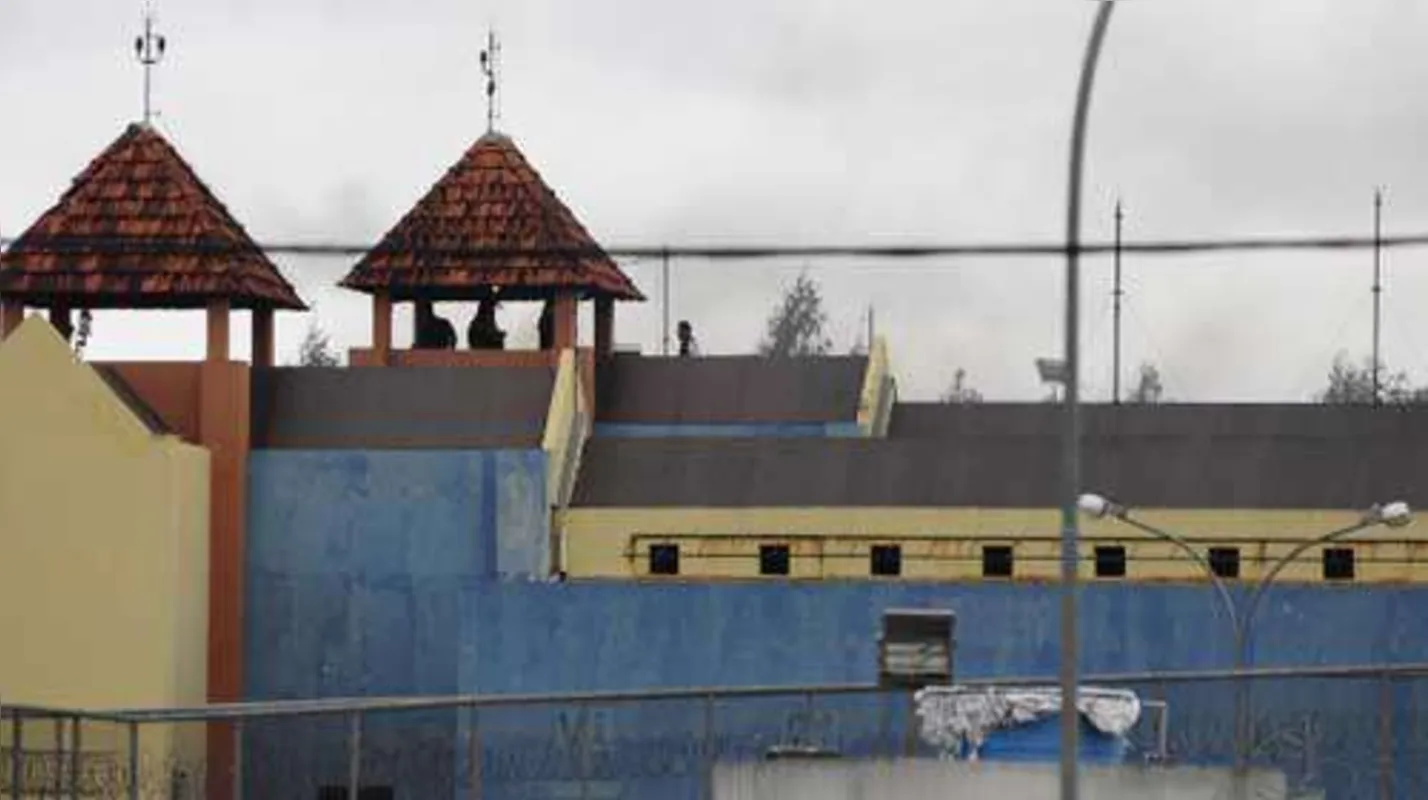 Imagem ilustrativa da imagem Agente prisional é preso suspeito de associação ao tráfico em Londrina