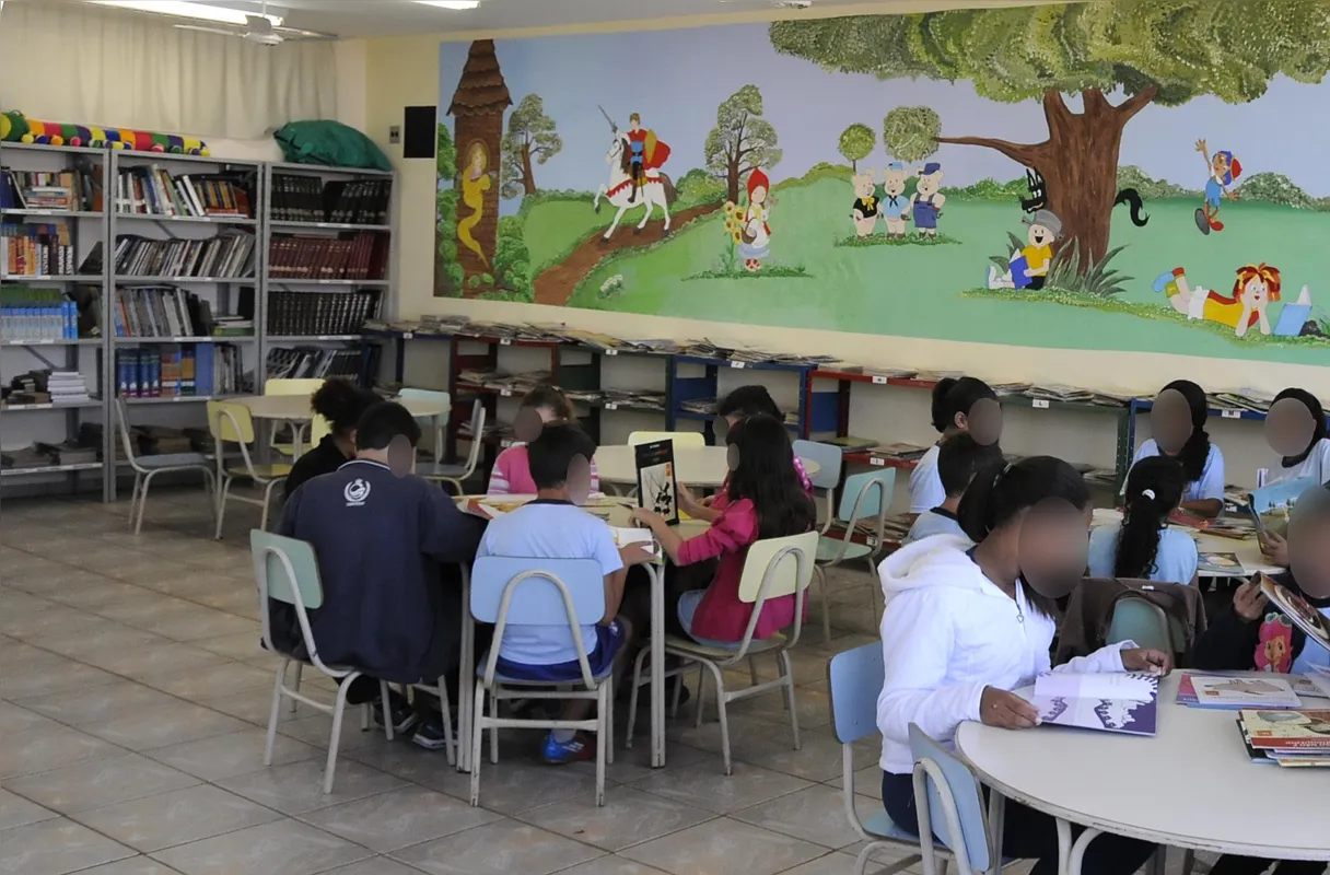 A rede escolar municipal de Londrina chegou a se destacar como uma das  que mais lia livros no país