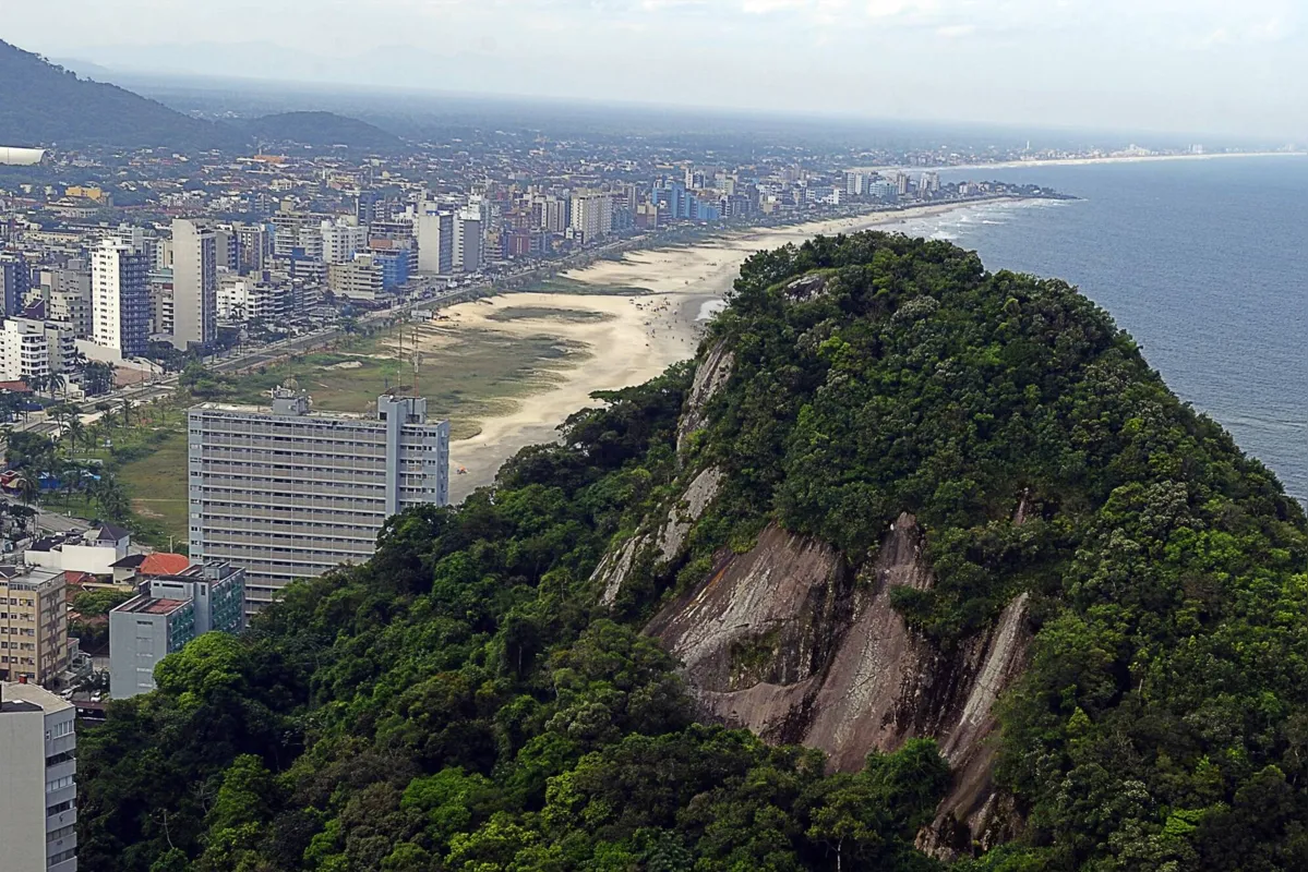 Imagem ilustrativa da imagem Confira como está a balneabilidade no Paraná