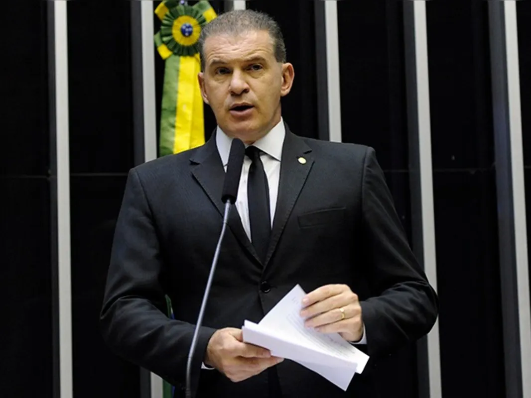Imagem ilustrativa da imagem Deputado paranaense é cassado pelo TSE por infidelidade partidária