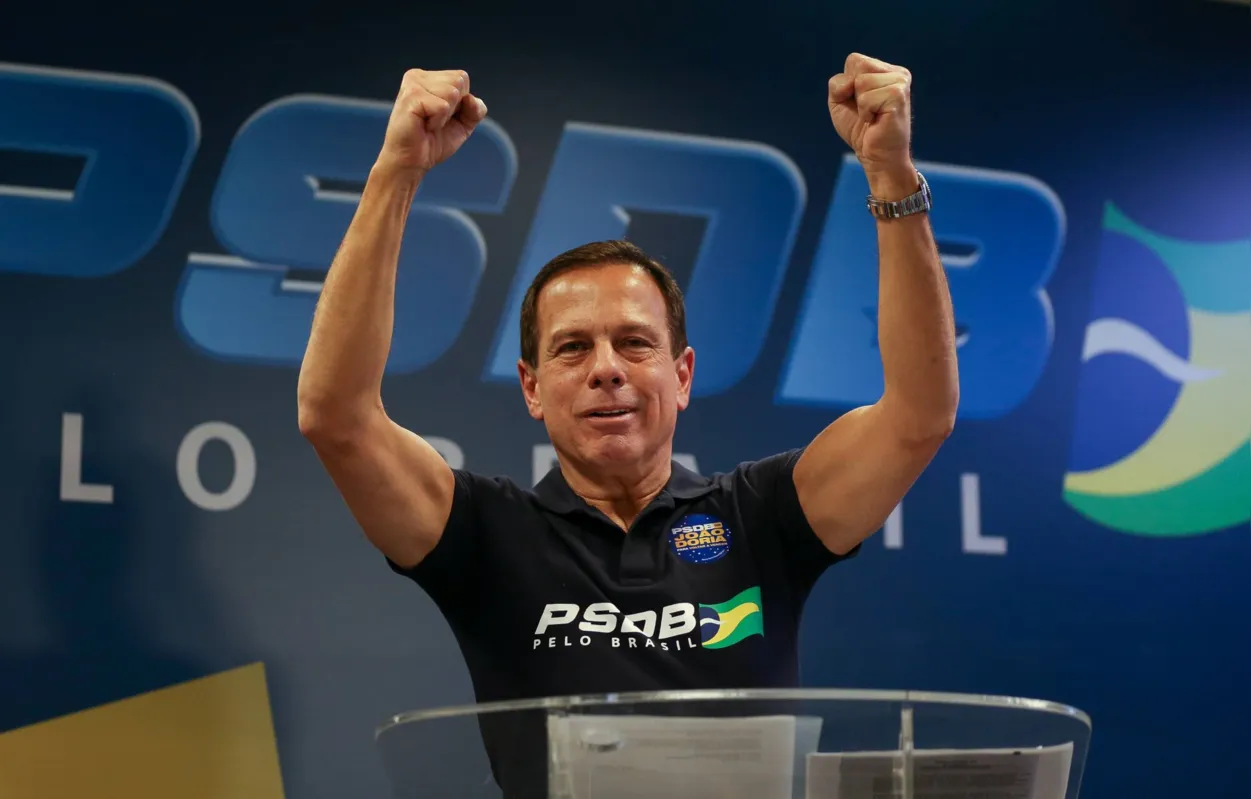  Agora, temos de construir a candidatura, somando apoios. Não será uma candidatura do PSDB, ou do João Doria", disse o governador de São Paulo