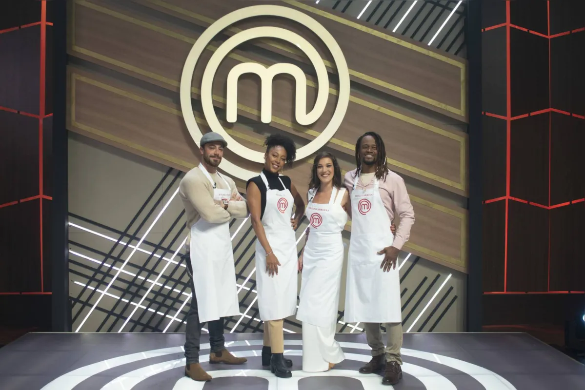 Com convidados especias, o MasterChef Brasil promete soltar faíscas nesta terça-feira, não só no fogão