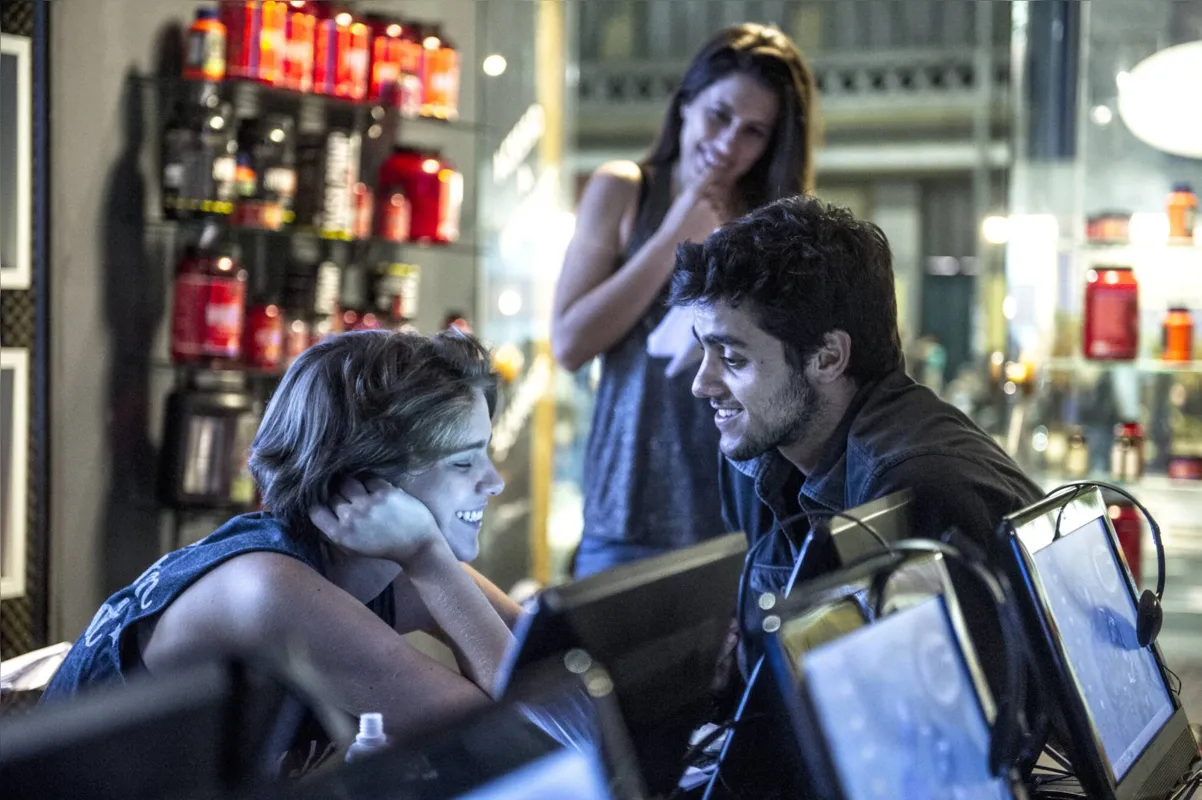 Imagem ilustrativa da imagem Em Malhação, Karina descobre que Cobra é filho de Gael