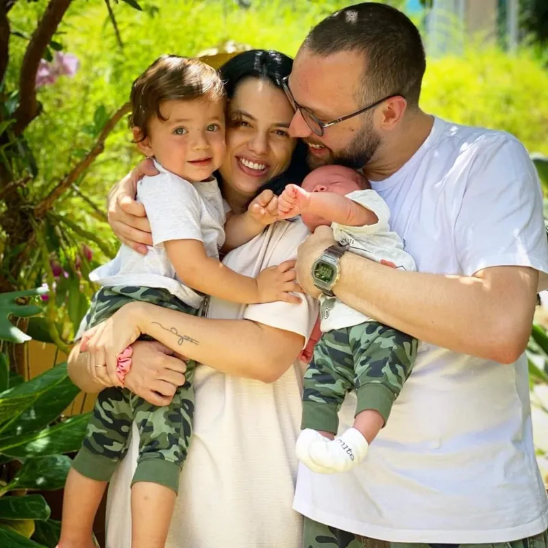 Imagem ilustrativa da imagem Em família