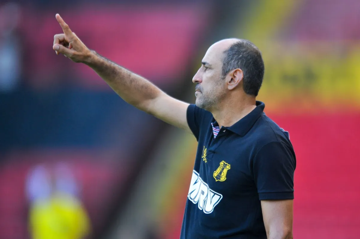"Acreditamos que podemos aumentar o nível de excelência e profissionalismo, que já é muito alto no clube”, disse o técnico, que tratou da vinda diretamente com o coordenador técnico do LEC, PC Gusmão