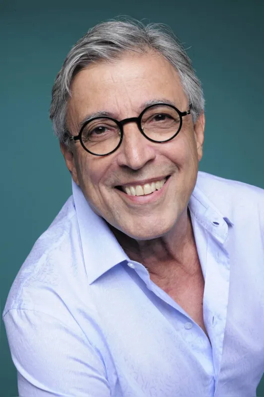Ivan Lins faz uma das apresentações mais aguardadas do FIML no dia 10, no Teatro Ouro Verde 
