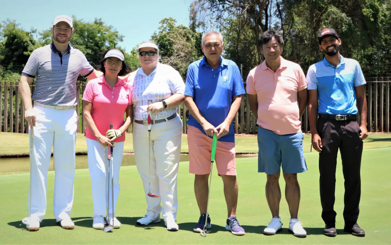 Imagem ilustrativa da imagem Golfistas homenageiam o doutor Miguita