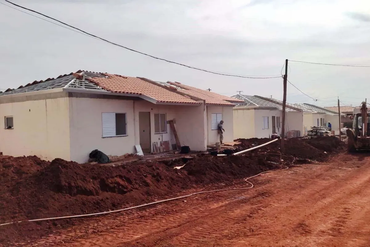 Terminam na próxima terça-feira (30) as inscrições para habilitação dos interessados em participar da seleção das 40 moradias do condomínio para idosos em construção em Cornélio Procópio, no Norte Pioneiro.
