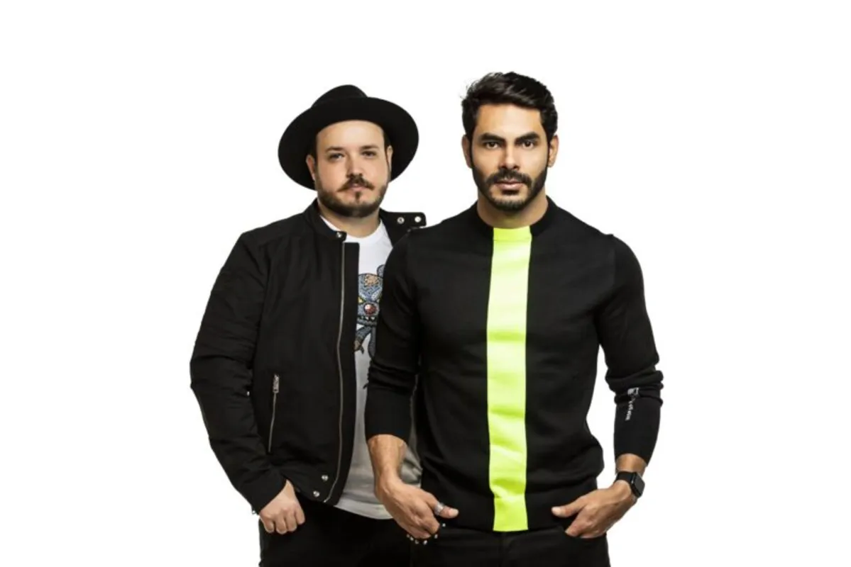 Imagem ilustrativa da imagem Israel e Rodolffo celebram música mais tocada do ano