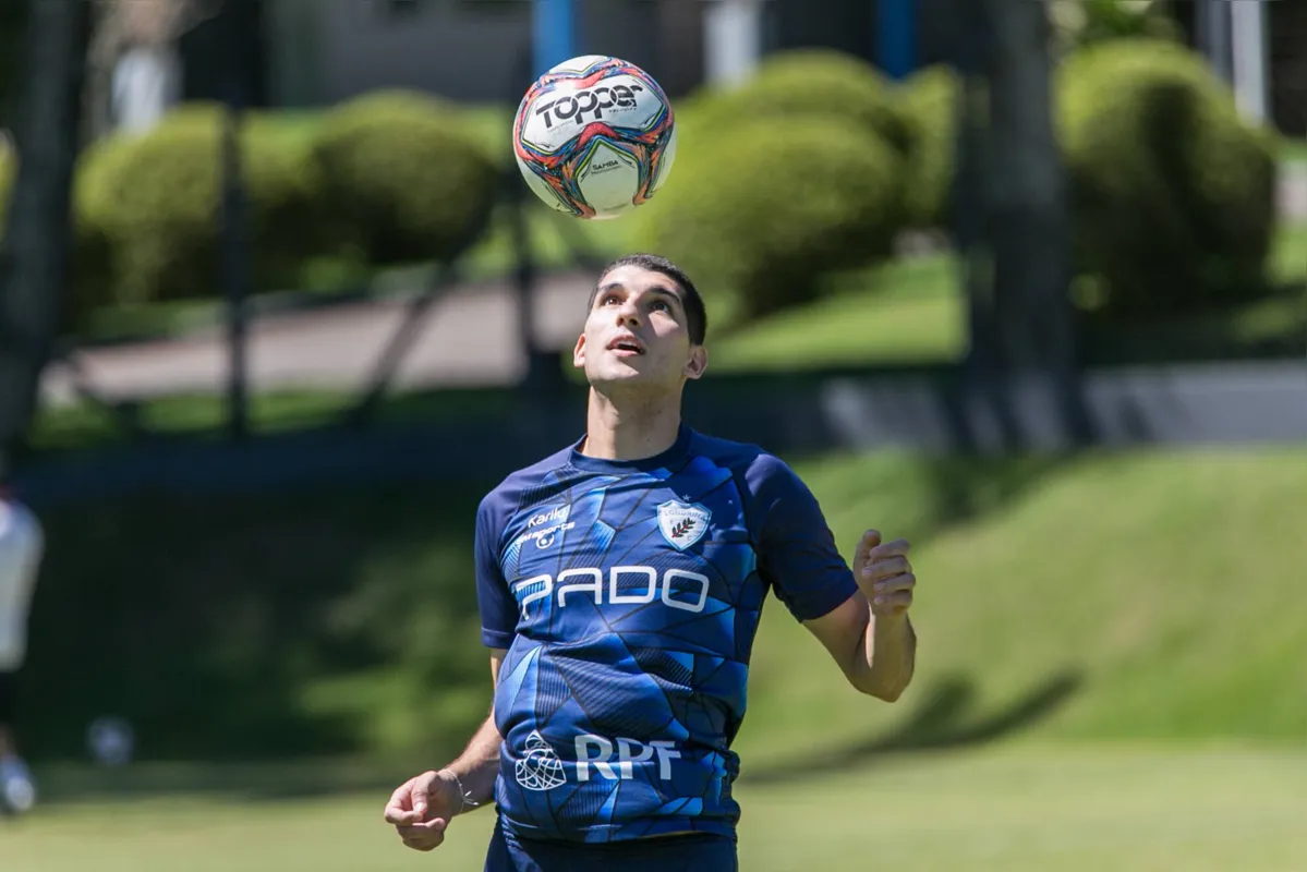 Londrina mantém 50% dos direitos de Bianqui e aposta em valorização do jogador no futuro