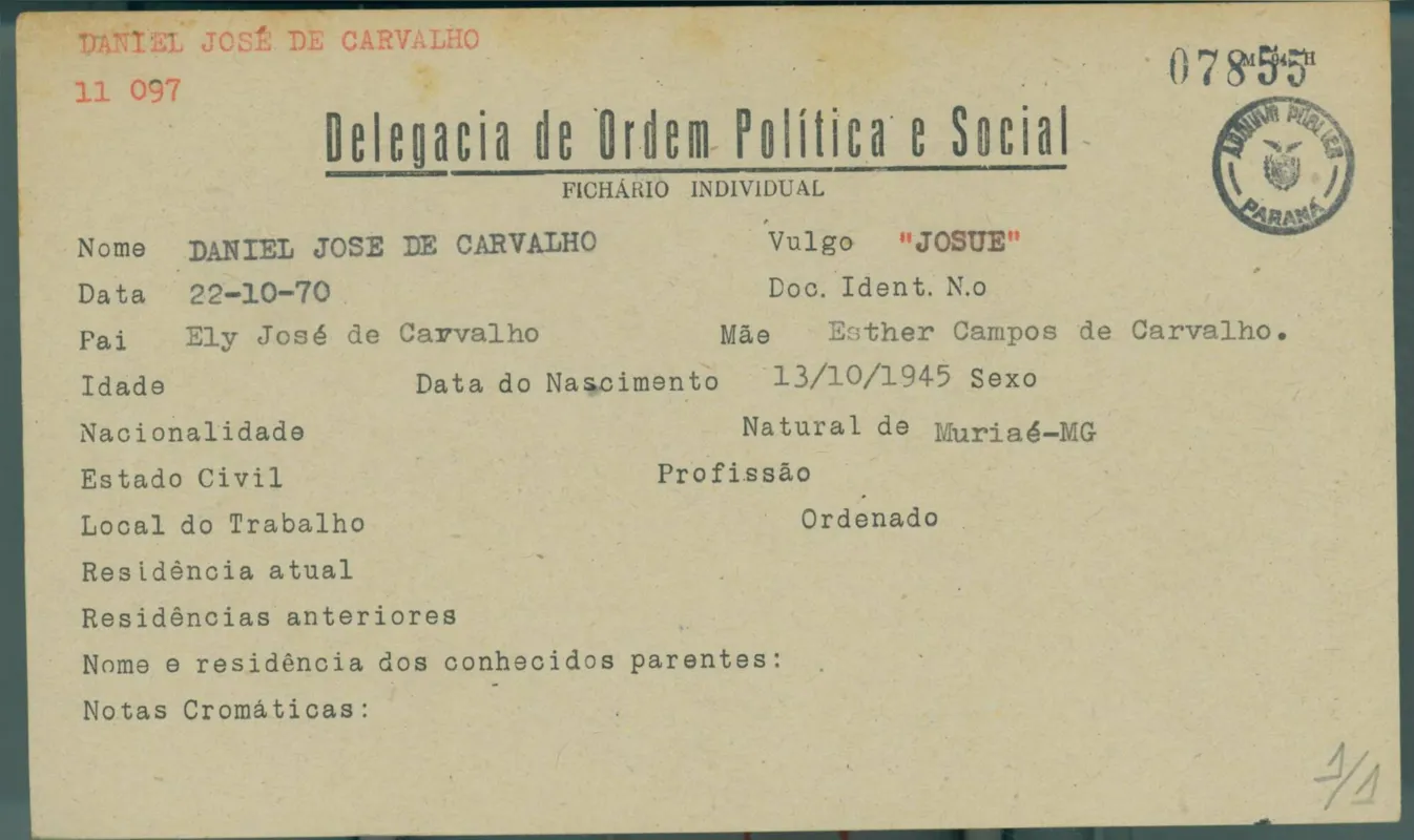 Ficha individual de Daniel José de Carvalho na DOPS/PR , que foi banido do território nacional por ter sido trocado pelo embaixador suíço.