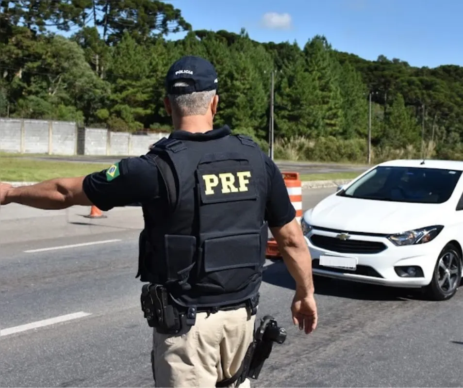 Imagem ilustrativa da imagem Operação Ano Novo da PRF flagra 124 condutores embriagados no Paraná