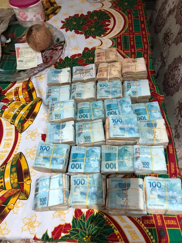 Imagem ilustrativa da imagem Operação da PF mira lavagem de dinheiro e contrabando em Londrina e região