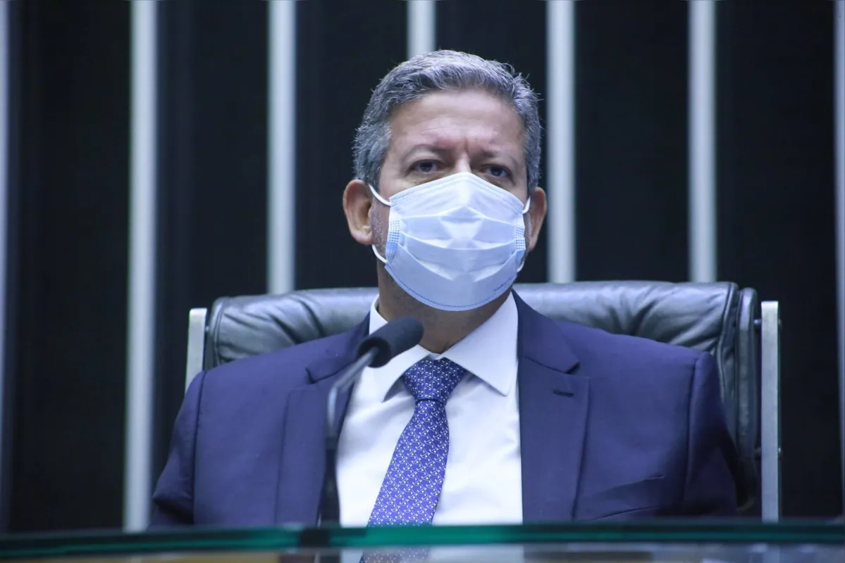 O presidente da Câmara, Arthur Lira vai pautar criação de fundo emergencial na volta dos trabalhos, em fevereiro 