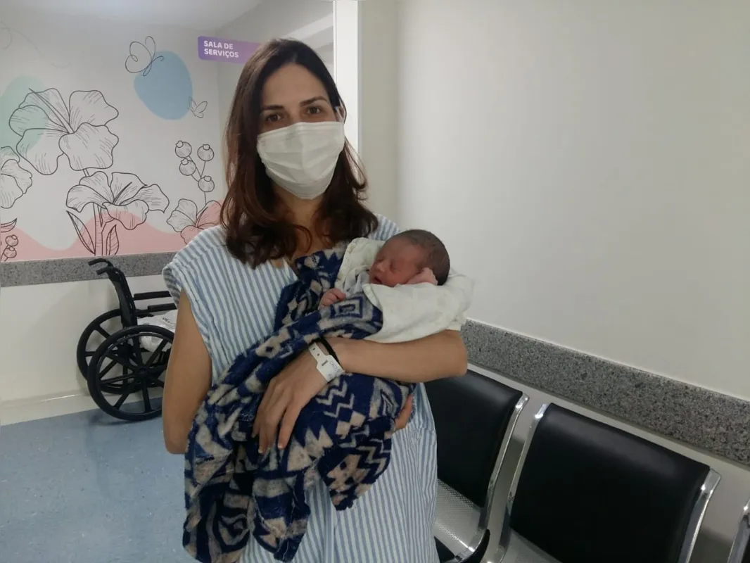 Imagem ilustrativa da imagem Primeiro bebê de 2022 em Londrina nasce na Maternidade Municipal