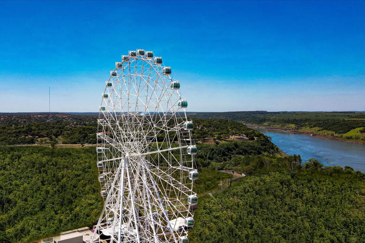 Imagem ilustrativa da imagem Roda-gigante de 88 metros em Foz do Iguaçu será aberta ao público nesta sexta